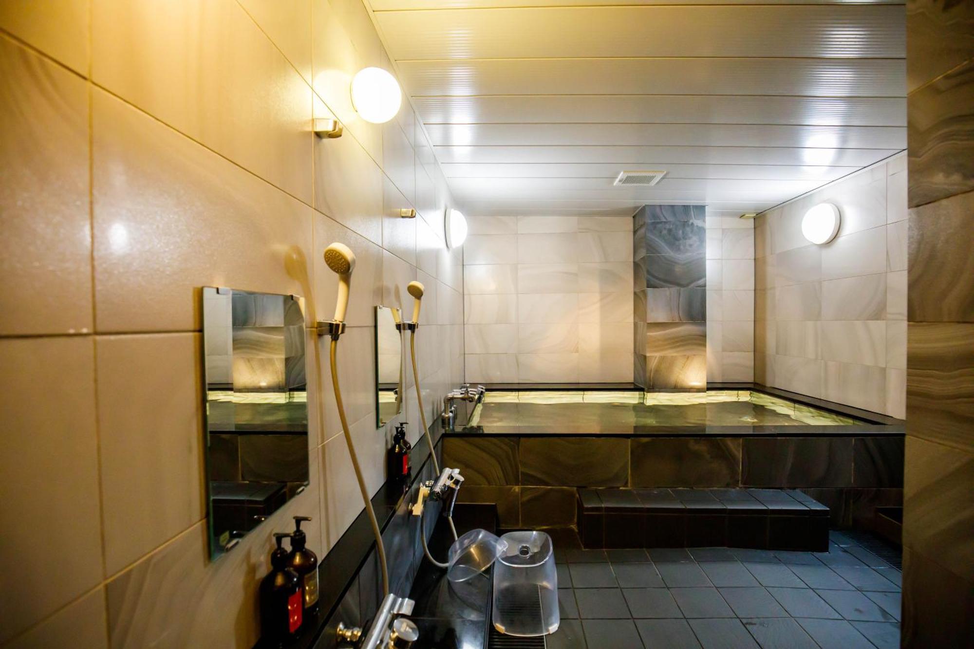 Hotel Sunplaza 2 Annex Осака Екстериор снимка