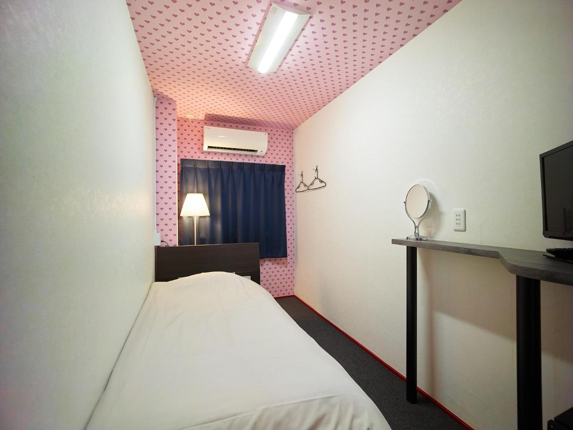 Hotel Sunplaza 2 Annex Осака Екстериор снимка